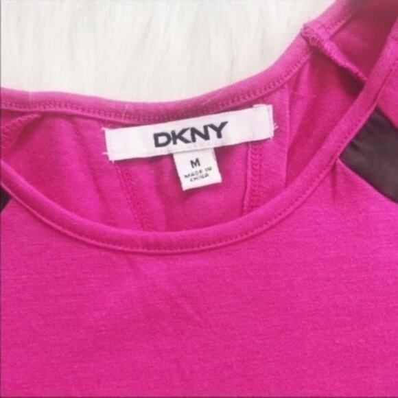 DKNY Fuchsia and Black Short Sleeve Girls T shirt - Picture 3 of 5